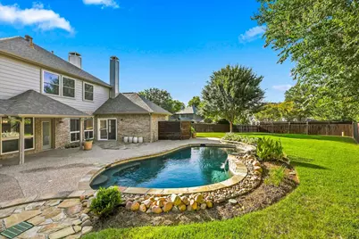 8809 Hedge Row Court, North Richland Hills, TX 76182 - Photo 32
