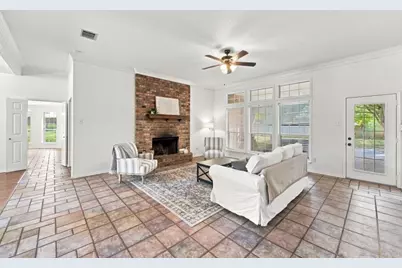 512 Meadowland Drive, Waco, TX 76657 - Photo 6