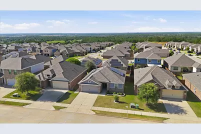 7533 Pleasant Oaks Street, Fort Worth, TX 76120 - Photo 1