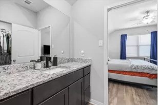 7533 Pleasant Oaks St, Fort Worth, TX 76120 - Photo 16