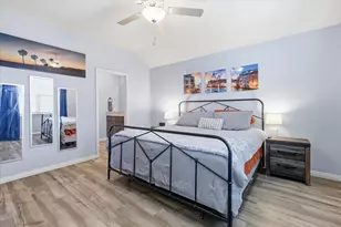 7533 Pleasant Oaks St, Fort Worth, TX 76120 - Photo 14