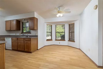 211 Oak Court, Springtown, TX 76082 - Photo 14