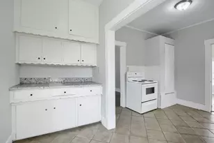 520 E Day St, Denison, TX 75021 - Photo 10