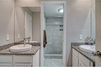 2252 Jackson Circle, Carrollton, TX 75006 - Photo 10