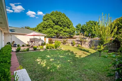 2304 Glen Forest Lane, Plano, TX 75023 - Photo 10