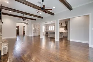 5000 Dickens Ln, Carrollton, TX 75010 - Photo 8