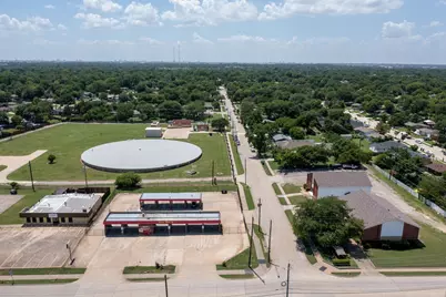 2115 Dairy Road, Garland, TX 75041 - Photo 2