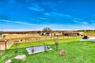 694 Jennings Ln, Azle, TX 76020 - Photo 12
