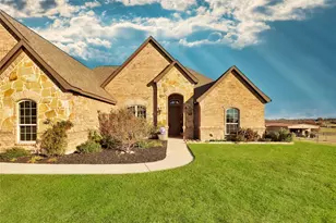 694 Jennings Ln, Azle, TX 76020 - Photo 2