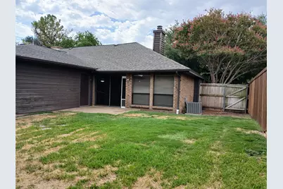 133 Oakbrook, Coppell, TX 75019 - Photo 4