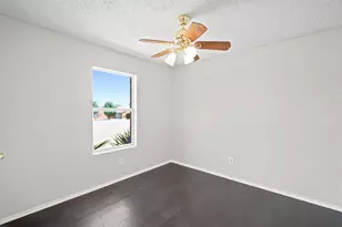 300 Deer Run Dr, Sanger, TX 76266 - Photo 12