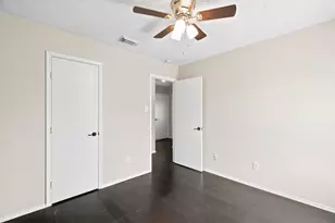 300 Deer Run Dr, Sanger, TX 76266 - Photo 16