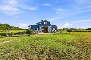 680 Co Rd 2200, Ivanhoe, TX 75447 - Photo 2