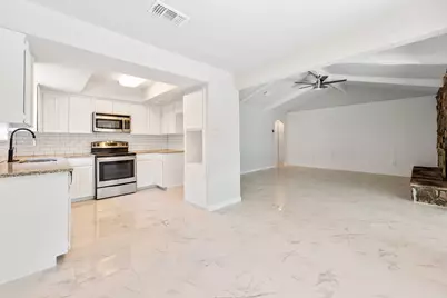 805 Salem Drive, Arlington, TX 76014 - Photo 10