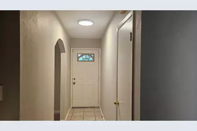 5660 Conlin Drive, Fort Worth, TX 76134 - Photo 2