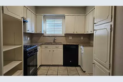 5660 Conlin Drive, Fort Worth, TX 76134 - Photo 4