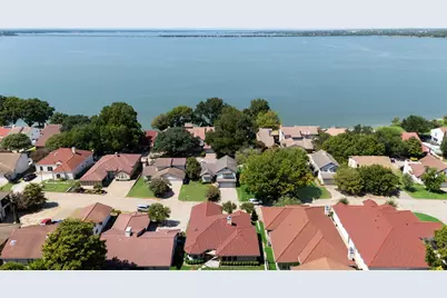 3605 Highpoint Drive, Rockwall, TX 75087 - Photo 2