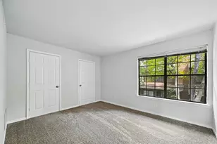 9910 Royal Ln, Dallas, TX 75231 - Photo 22