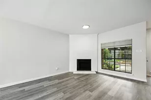 9910 Royal Ln, Dallas, TX 75231 - Photo 10
