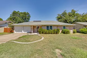 1312 Marlborough Dr, Fort Worth, TX 76134 - Photo 2