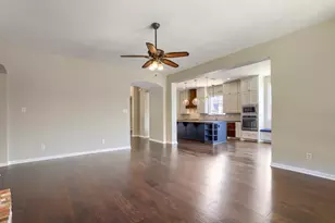 6919 Navigation Dr, Grand Prairie, TX 75054 - Photo 8