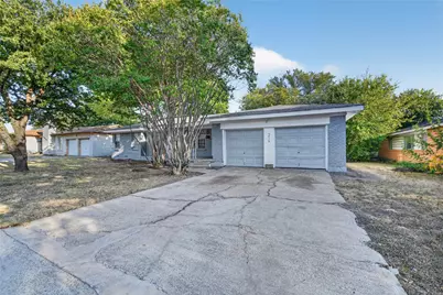 5016 Sabelle Lane, Haltom City, TX 76117 - Photo 2