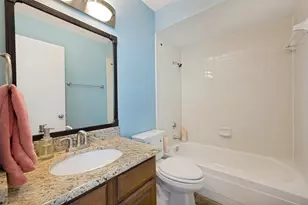 221 Cimarron Trail, Irving, TX 75063 - Photo 18
