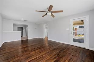 215 W Walker St, Denison, TX 75020 - Photo 6