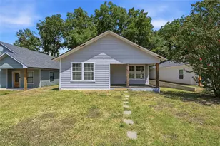 215 W Walker St, Denison, TX 75020 - Photo 1