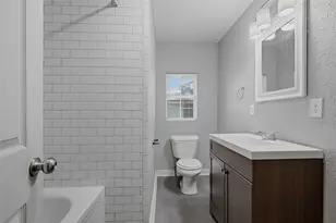 215 W Walker St, Denison, TX 75020 - Photo 16