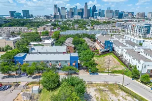 1429 Caddo St, Dallas, TX 75204 - Photo 4