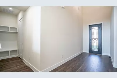 5702 Barkridge Drive, Granbury, TX 76048 - Photo 4