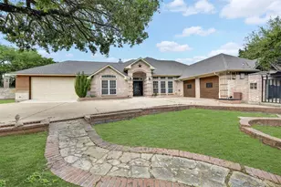 4508 Chavez Ct, Granbury, TX 76048 - Photo 2