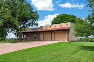 701 W Walcott St, Pilot Point, TX 76258 - Photo 38