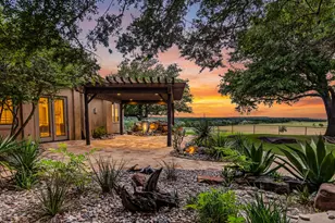 701 W Walcott St, Pilot Point, TX 76258 - Photo 4