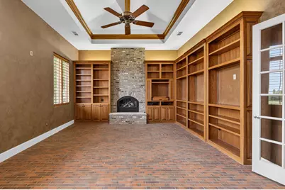 701 W Walcott Street, Pilot Point, TX 76258 - Photo 24