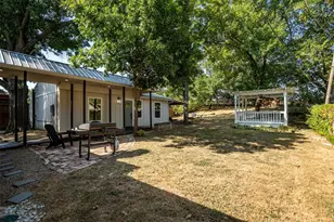 805 NW 14th St, Grand Prairie, TX 75050 - Photo 36