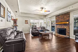 4219 Pleasant Oaks Ct, Arlington, TX 76016 - Photo 4