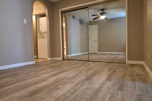 2301 Balsam Dr, Arlington, TX 76006 - Photo 8