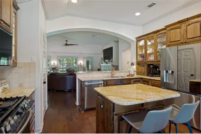 8901 Crestview Drive, Denton, TX 76207 - Photo 4