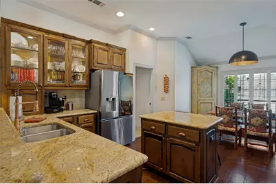 8901 Crestview Drive, Denton, TX 76207 - Photo 6