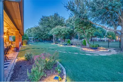 8901 Crestview Drive, Denton, TX 76207 - Photo 30