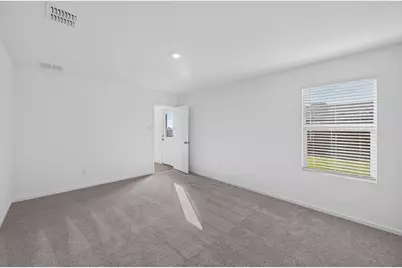 624 W Criner Street, Grandview, TX 76050 - Photo 12