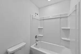 624 W Criner St, Grandview, TX 76050 - Photo 18