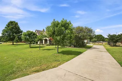 5641 Country South Lane, Midlothian, TX 76065 - Photo 4