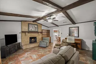 508 Warren St, Edgewood, TX 75117 - Photo 6