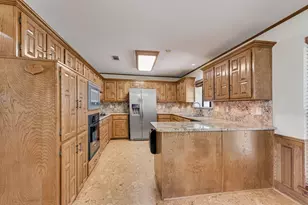 10470 Live Oak Dr, Forney, TX 75126 - Photo 4