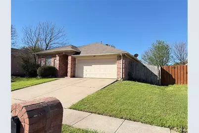 6006 Brook Forest Drive, Arlington, TX 76018 - Photo 2