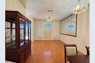 6006 Brook Forest Drive, Arlington, TX 76018 - Photo 8