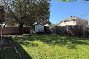 6006 Brook Forest Dr, Arlington, TX 76018 - Photo 16